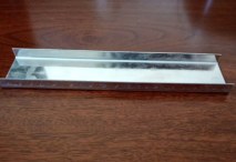 Slotted Track Table Image 6 Feature